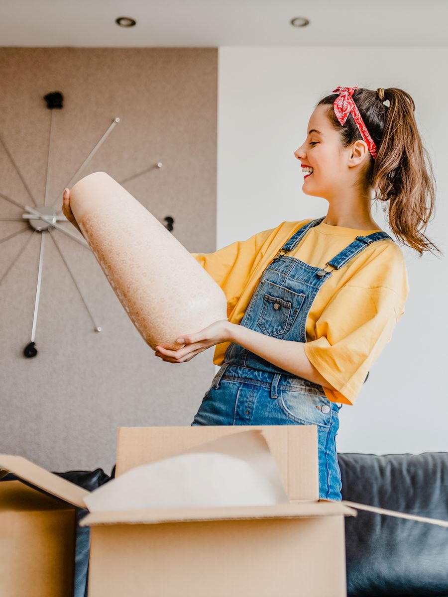 husband and wife at a computer